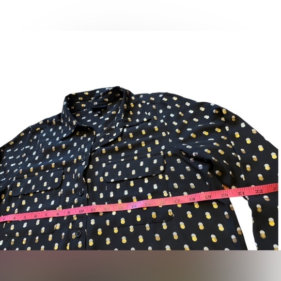 Who What Wear Women’s Black and Gold button up dress shirt size medium - Picture 3 of 7